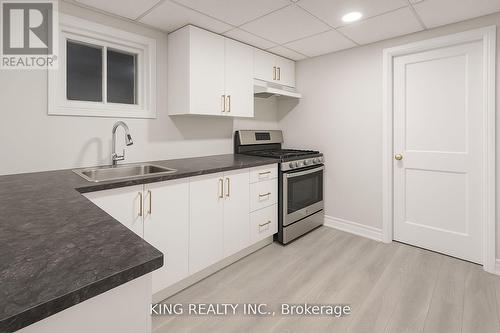 290 Lincoln Road, Waterloo, ON - Indoor Photo Showing Kitchen