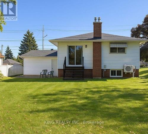 290 Lincoln Road, Waterloo, ON - Outdoor