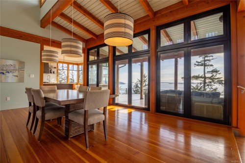 6927 Pirates Rd, Pender Island, BC 