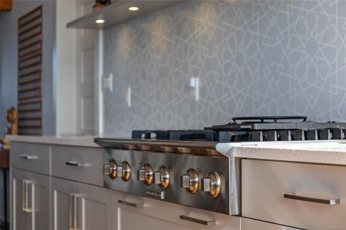 6927 Pirates Rd, Pender Island, BC 