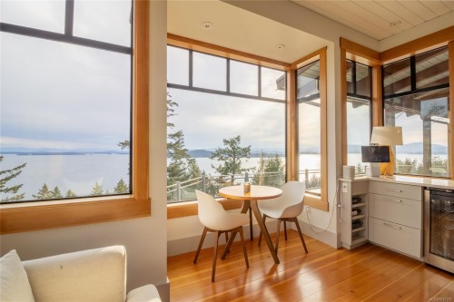 6927 Pirates Rd, Pender Island, BC 