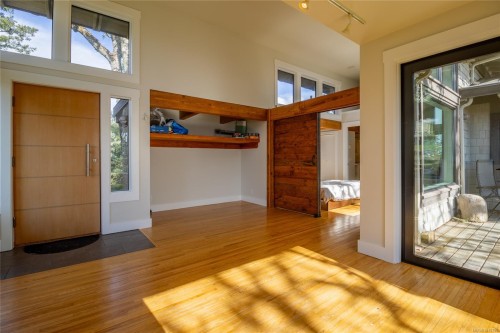 6927 Pirates Rd, Pender Island, BC 