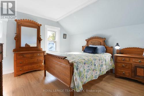 2692 Dunrobin Road, Ottawa, ON - Indoor Photo Showing Bedroom