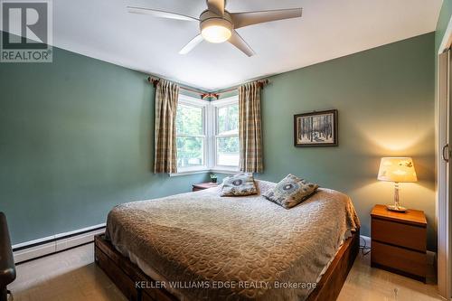 458 Elwood Road, Burlington, ON - Indoor Photo Showing Bedroom