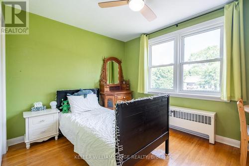 458 Elwood Road, Burlington, ON - Indoor Photo Showing Bedroom