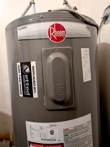 1 Briggs Lane, Swan River, MB - Indoor