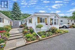 423 - 23 FOUR MILE CREEK ROAD Niagara-On-The-Lake (St. Davids), ON L0S 1J1