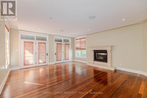 1326 Terrace Ridge Drive, Ottawa, ON - Indoor Photo Showing Living Room With Fireplace