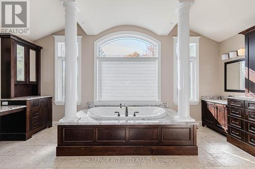1326 Terrace Ridge Drive, Ottawa, ON - Indoor Photo Showing Bathroom
