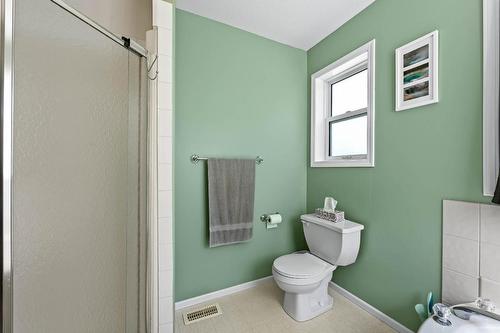 116 Coldwater Road, Merritt, BC - Indoor Photo Showing Bathroom