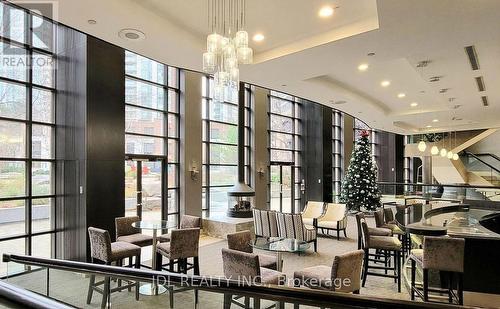 911 - 23 Sheppard Avenue E, Toronto, ON - Indoor Photo Showing Other Room