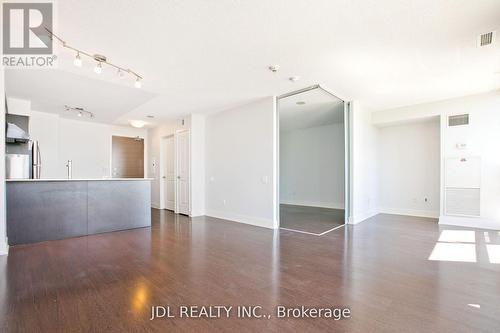 911 - 23 Sheppard Avenue E, Toronto, ON - Indoor