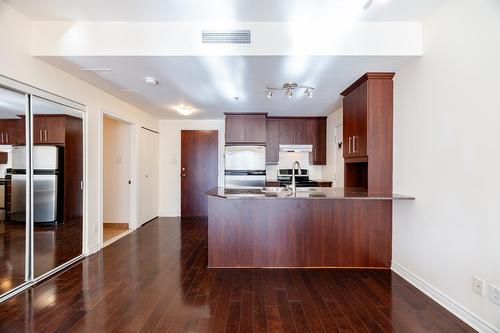 Kitchen - 406-1455 Rue Towers, Montréal (Ville-Marie), QC - Indoor Photo Showing Kitchen