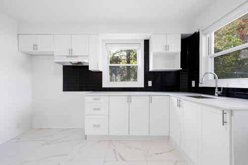 Kitchen - 10183 Av. Merritt, Montréal (Ahuntsic-Cartierville), QC - Indoor Photo Showing Kitchen