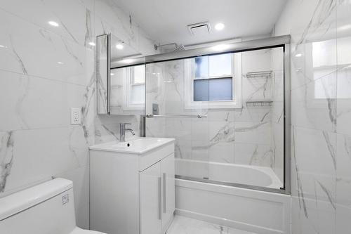 Bathroom - 10183 Av. Merritt, Montréal (Ahuntsic-Cartierville), QC - Indoor