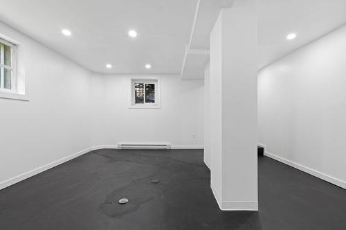 Bedroom - 10183 Av. Merritt, Montréal (Ahuntsic-Cartierville), QC - Indoor Photo Showing Other Room