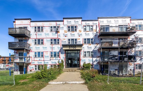 Front of Structure - 303-5700 Ch. De Chambly, Longueuil (Saint-Hubert), QC - Outdoor