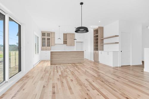 Salle à manger - Rue Gatineau, Québec (La Haute-Saint-Charles), QC - Indoor Photo Showing Kitchen