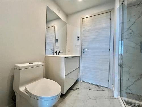 Bathroom - 2211-1400 Boul. René-Lévesque O., Montréal (Ville-Marie), QC - Indoor Photo Showing Bathroom