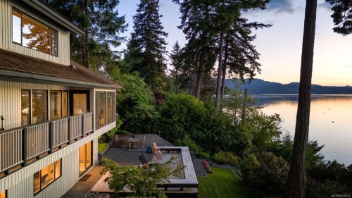 9600 Ardmore Dr, North Saanich, BC 