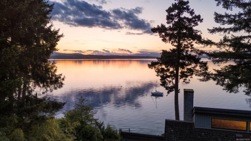 9600 Ardmore Dr, North Saanich, BC 