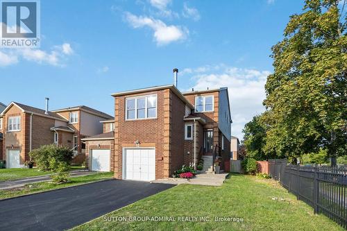 12 Tilburn Place, Toronto, ON - Outdoor