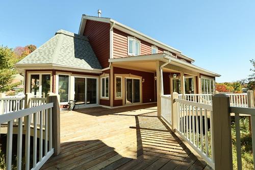 Face arrière - 920 Rue Du Boisé, Sainte-Adèle, QC - Outdoor With Deck Patio Veranda With Exterior