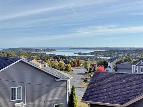 48 Badcock Boulevard, Bay Roberts, NL 