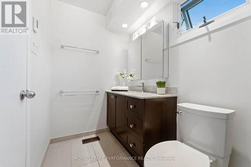 6345 Mattice Avenue N, Ottawa, ON - Indoor Photo Showing Bathroom