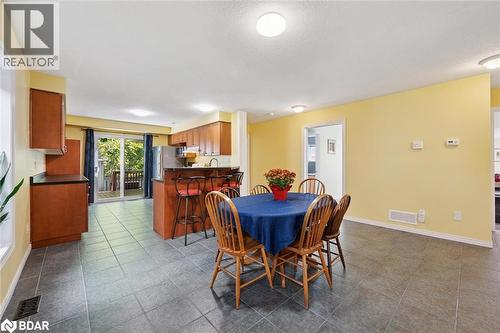 37 Shackleton Dr, Guelph, ON - Indoor Photo Showing Dining Room