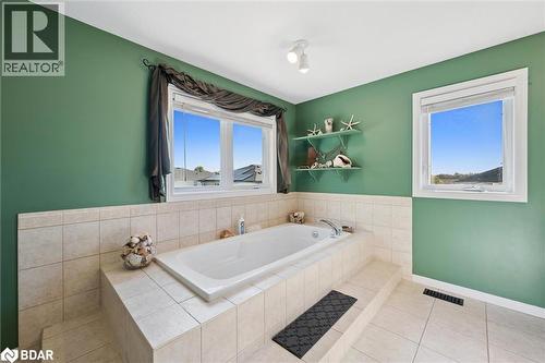 37 Shackleton Dr, Guelph, ON - Indoor Photo Showing Bathroom