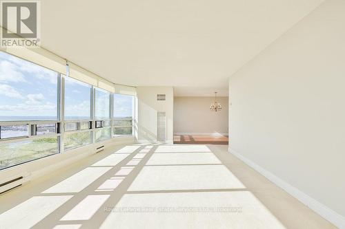 607 - 2170 Marine Drive, Oakville (Br Bronte), ON - Indoor Photo Showing Other Room