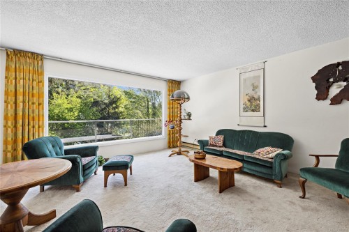 651 Belyea Rd, Qualicum Beach, BC 