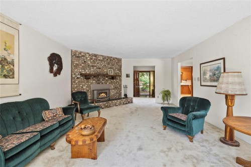 651 Belyea Rd, Qualicum Beach, BC 