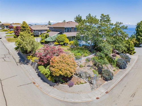 3689 Glen Oaks Dr, Nanaimo, BC 