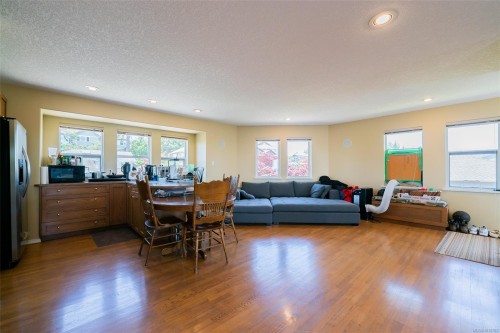 3689 Glen Oaks Dr, Nanaimo, BC 