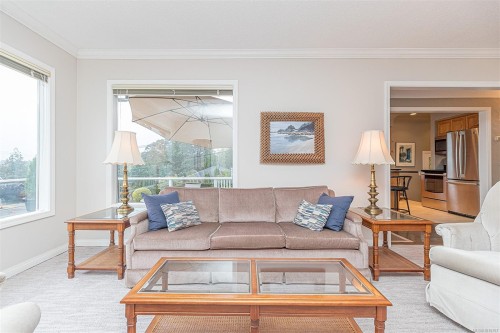 3572 Cedar Hill Rd, Saanich, BC 