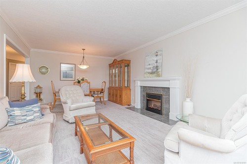 3572 Cedar Hill Rd, Saanich, BC 