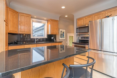 3572 Cedar Hill Rd, Saanich, BC 