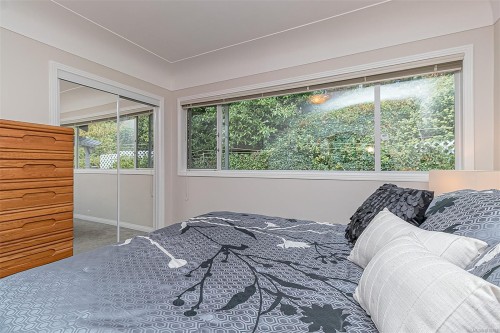 3572 Cedar Hill Rd, Saanich, BC 