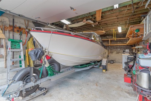 3572 Cedar Hill Rd, Saanich, BC 