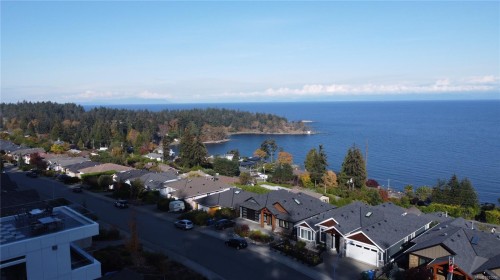 3881 Gulfview Dr, Nanaimo, BC 