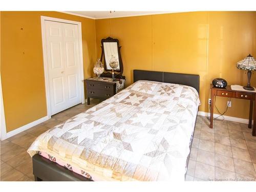 8 Walnut St, Moncton, NB 