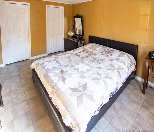 8 Walnut St, Moncton, NB 