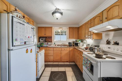 Kitchen - 6 Ch. Guilbeault, Gracefield, QC - Indoor Photo Showing Kitchen With Double Sink