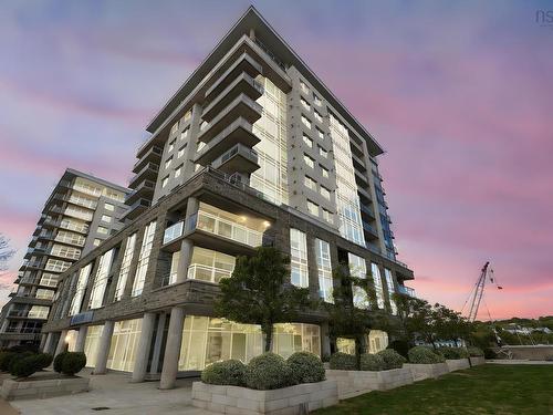 607 31 Kings Wharf Place, Dartmouth, NS 