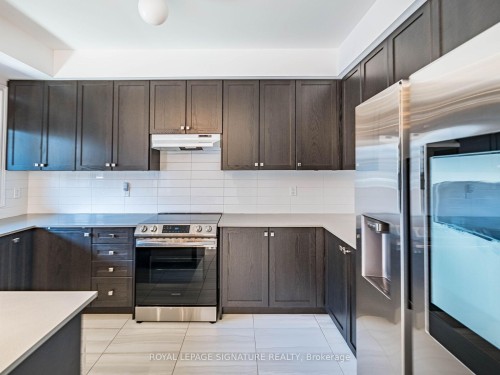 28 Dockside Way, Whitby, ON - Indoor Photo Showing Kitchen