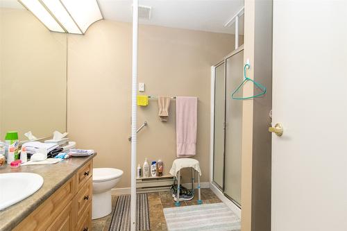 115A-1045 Sutherland Avenue, Kelowna, BC - Indoor Photo Showing Bathroom
