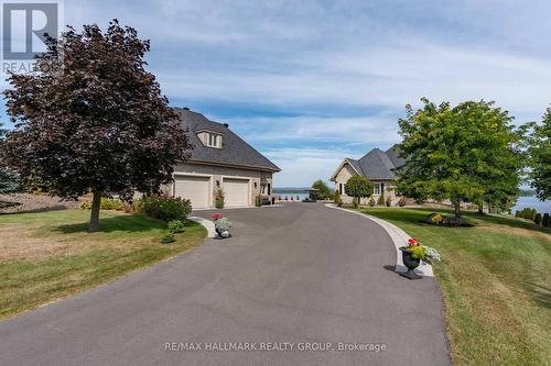 3285 Front Road S, East Hawkesbury, ON - Outdoor