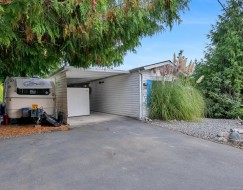 222-2779 Stautw Rd  Central Saanich, BC V8M 2C8